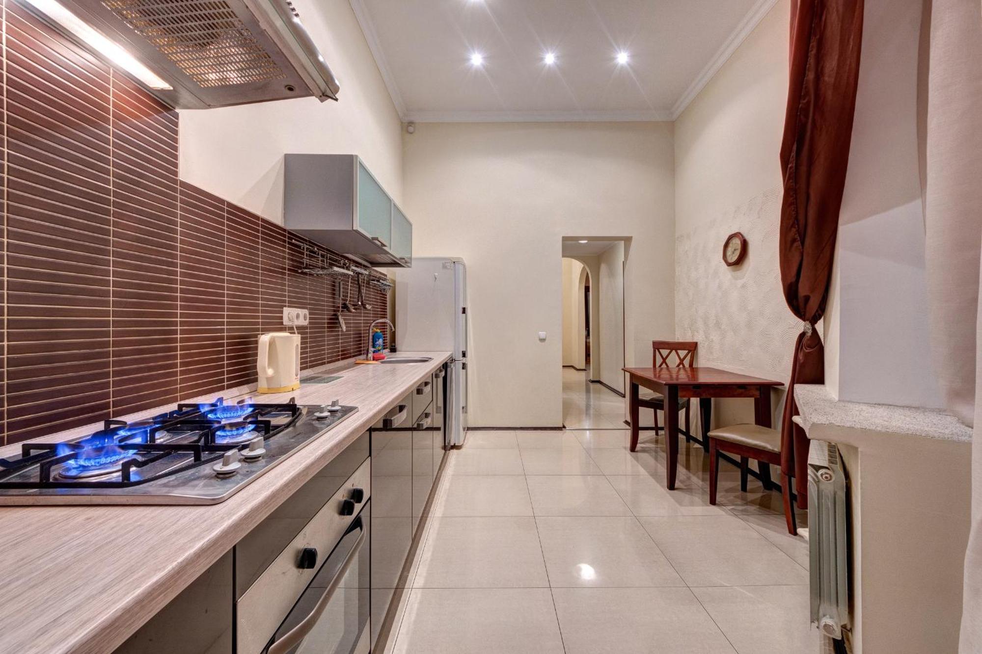 Apartment Saksahanskoho St, 78А キエフ エクステリア 写真