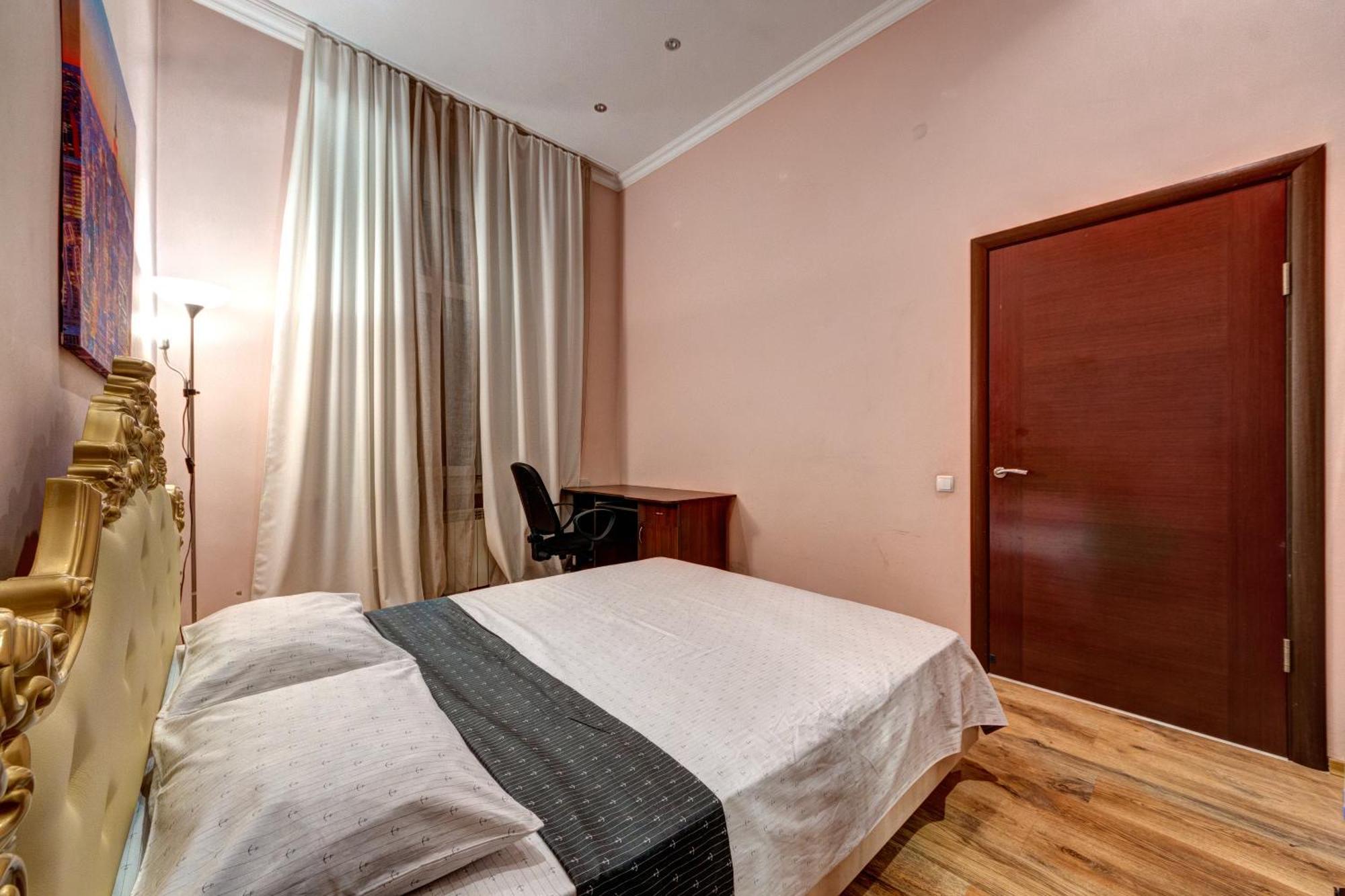 Apartment Saksahanskoho St, 78А キエフ エクステリア 写真